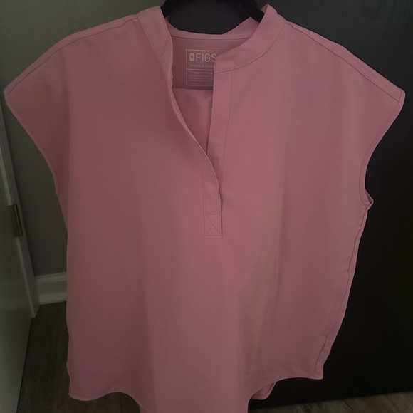 Scrub Top - Picture 2 of 2